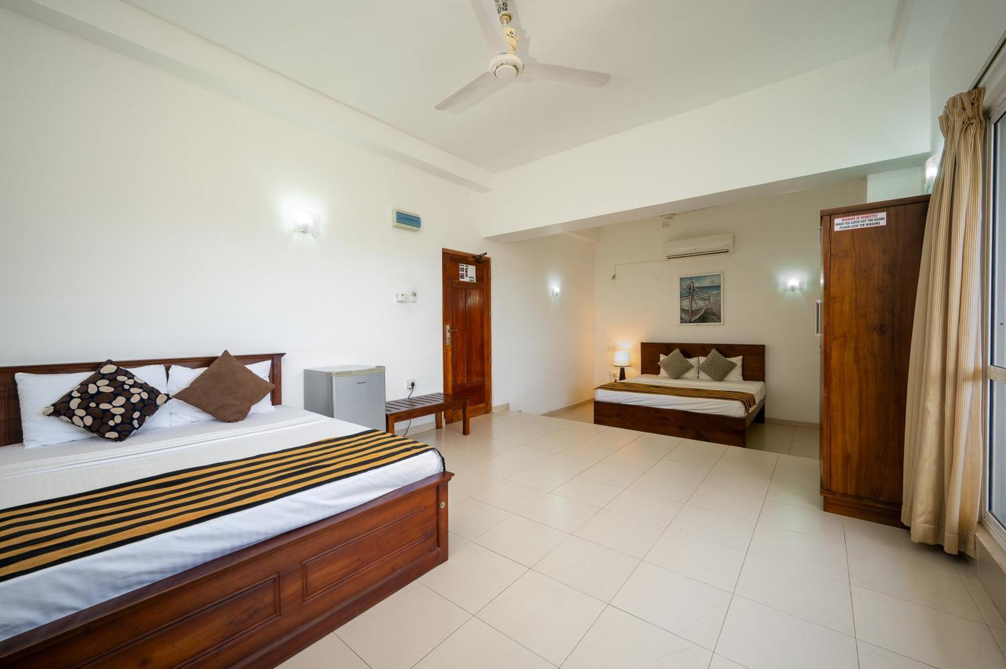 Hotel Oviya Vavuniya Eksteriør billede